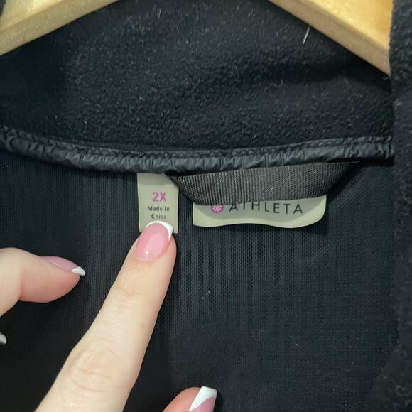 Athleta Blue Rock Springs Black Quilted Jacket Size 2X - Picture 2 of 7